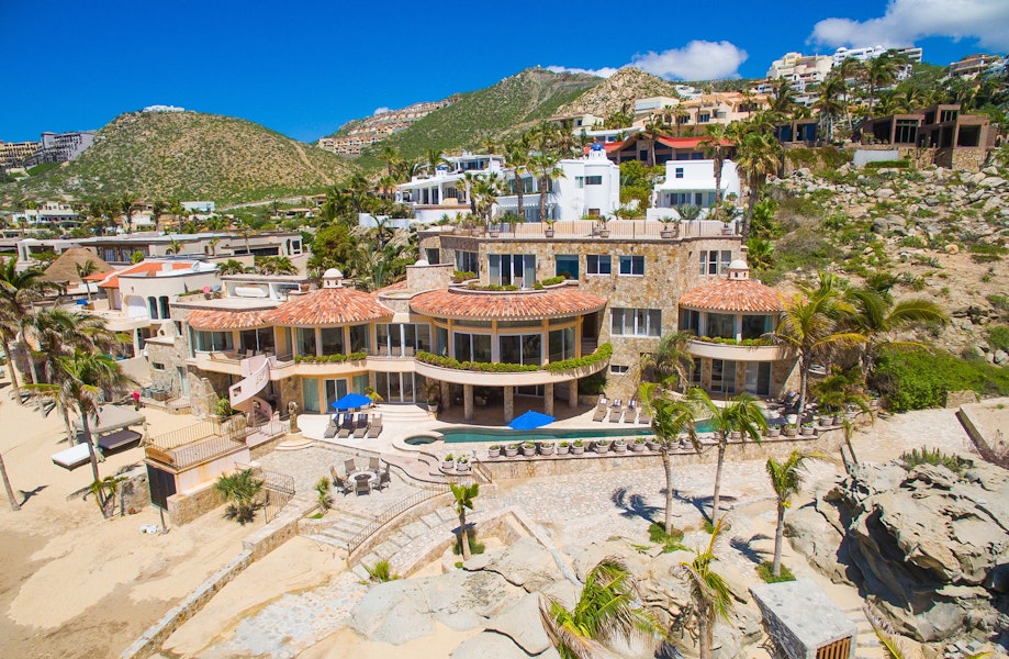 Book Our Stunning Pedregal Vacation Rentals